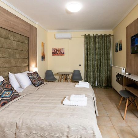 Seven Heaven Premium Suites เทสซาโลนิกิ ภายนอก รูปภาพ