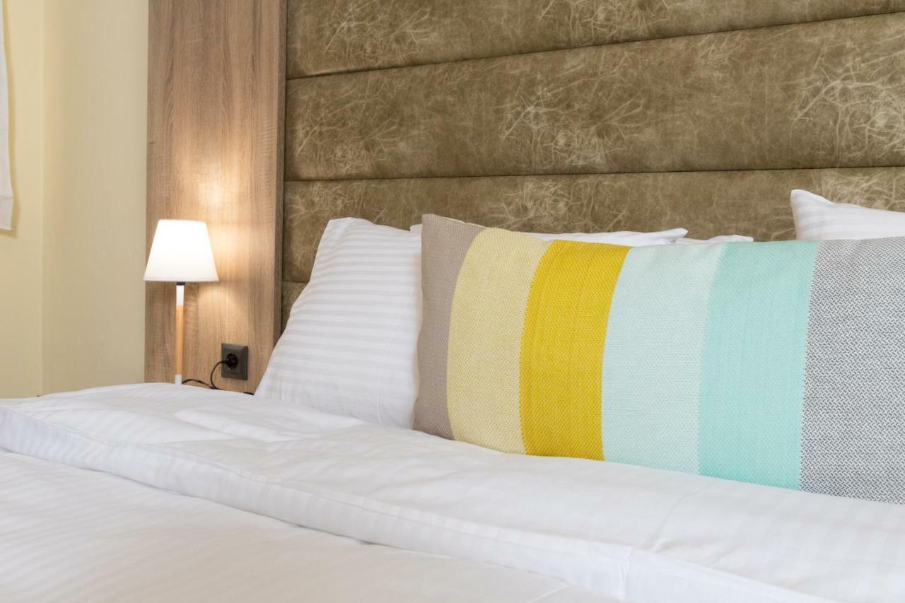 Seven Heaven Premium Suites เทสซาโลนิกิ ภายนอก รูปภาพ
